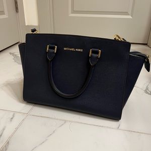 Michael Kors Selma Satchel Crossbody